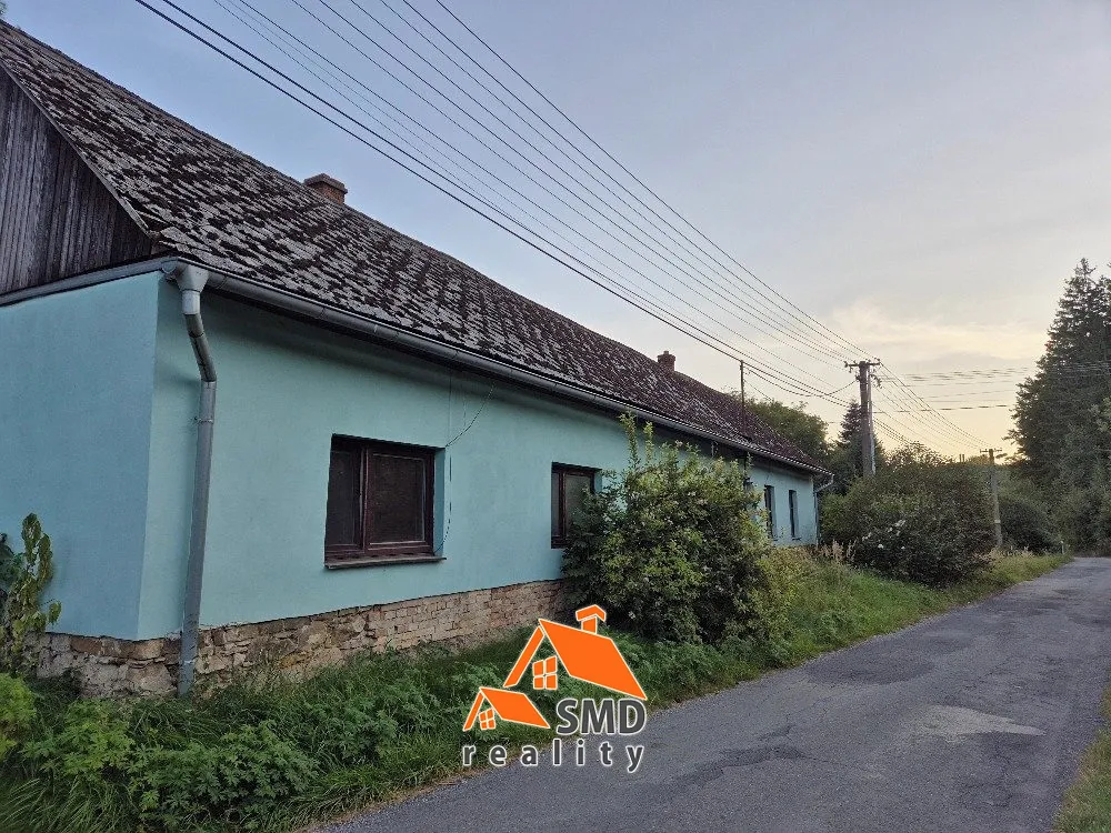 Prodej rodinného domu 470 m², pozemek 6233 m²